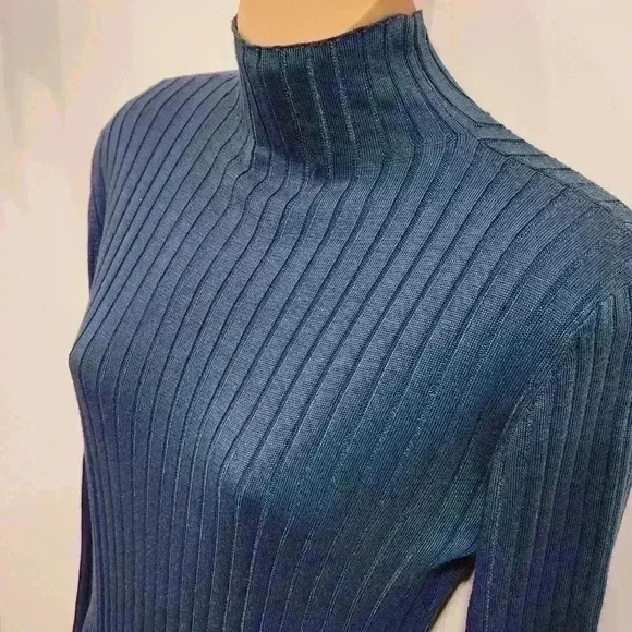 JustFab Woman's Mock Neck Midi Rib Dress in Stormy Grey Size Large - Picture 4 of 9